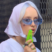 Carica l&#39;immagine nel visualizzatore di Gallery, Vintage Black Square Sunglasses Women Luxury Brand Small Rectangle Sun Glasses Female Gradient Clear Mirror Oculos De Sol