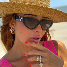 Load image into Gallery viewer, Vintage Cat Eyt Sunglasses Women 2023  Brand Designer V Sun Glasses Female Eyewear UV400 gafas de sol mujer