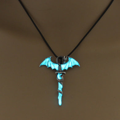 Vintage Glow In The Dark Necklace Sword Dragon Necklaces For Man Game of Throne Metal Animal Pendant Night luminous Fluorescence