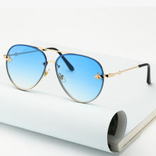 Load image into Gallery viewer, Vintage Gradient Aviation Sunglasses Woman  Style Sun Glasses Male Brand Designer Ocean Metal Rimless Oculos очки