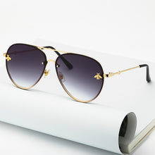 Load image into Gallery viewer, Vintage Gradient Aviation Sunglasses Women  Style Sun Glasses Male Brand Designer Ocean Metal Rimless Oculos