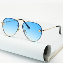 Load image into Gallery viewer, Vintage Gradient Aviation Sunglasses Women  Style Sun Glasses Male Brand Designer Ocean Metal Rimless Oculos