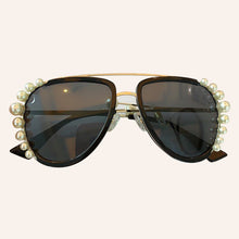 Load image into Gallery viewer, Vintage Gradient Sunglasses Women Men Shades  Brand Pearls Frame Pilot Sun Glasses UV400