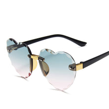 Carica l'immagine nel visualizzatore di Gallery, Vintage Kids Sunglasses Child Sun Glasses Heart Gafas Baby Children UV400 Sport Sunglasses Girls Boys Oculos De Sol