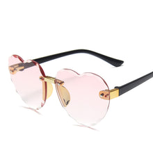 Carica l'immagine nel visualizzatore di Gallery, Vintage Kids Sunglasses Child Sun Glasses Heart Gafas Baby Children UV400 Sport Sunglasses Girls Boys Oculos De Sol