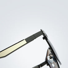 Load image into Gallery viewer, Vintage  Black Gold Full-rim Men Reading Glasses +0.75 +1 +1.25 +1.5 +1.75 +2 +2.25 +2.5 +2.75 +3 +3.25 +3.5 +3.75 +4 To+6