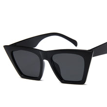 Carica l'immagine nel visualizzatore di Gallery, Vintage  Square Sunglasses Women Classic Cat Eye Sun Glasses Women Retro Gradient Sunglasses Outdoor Oculos De Sol UV400