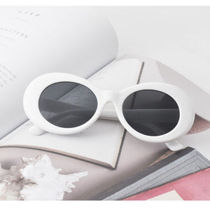 Vintage Oval Sunglasses Ladies Trendy Retro Sunglasses Eyewear Cat Eye Glasses UV Lunette De Soleil Male Female Black White