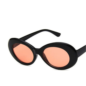 Vintage Oval Sunglasses Ladies Trendy Retro Sunglasses Eyewear Cat Eye Glasses UV Lunette De Soleil Male Female Black White