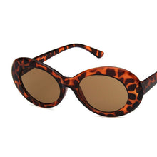 Load image into Gallery viewer, Vintage Oval Sunglasses Ladies Trendy Retro Sunglasses Eyewear Cat Eye Glasses UV Lunette De Soleil Male Female Black White