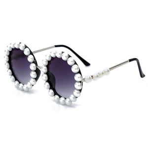 Vintage Pearl Round Sunglasses Women  Brand Designer Alloy Oversized Diamond Glasses Men Retro Shades Oculos