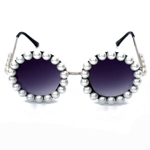 Vintage Pearl Round Sunglasses Women  Brand Designer Alloy Oversized Diamond Glasses Men Retro Shades Oculos