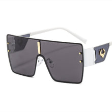 Load image into Gallery viewer, Vintage Punk Oversized Sunglasses Men'S Designer Driving Glasses Women'S  Retro Square Metal Frame UV400 Eyewear