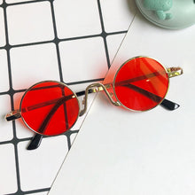 Load image into Gallery viewer, Vintage Punk Style Sunglasses with Chain Men Retro Round Metal Frame Women Sun Glasses Eyewear Gafas Sol Mujer UV400