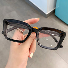 Carica l&#39;immagine nel visualizzatore di Gallery, Vintage Rectangle Optical Glasses Frames 2023 Women Men Prescription Glasses Clear Lenes Myopia Eyewear Spectacle Frame Eyewear