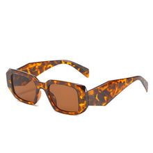Carica l'immagine nel visualizzatore di Gallery, Vintage Rectangle Sunglasses For Women Men Design Retro Sun Glasses Female Lady Eyeglass Cat Eye Casual Goggles