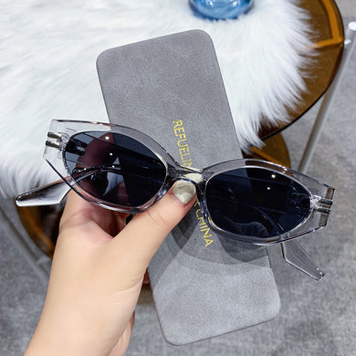 Occhiali da sole vintage da donna Designer di marca Occhiali da sole retrò con montatura piccola Personalità hip-hop femminile Gafas De Sol irregolari