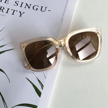 Load image into Gallery viewer, Vintage Sunglasses Women Oversize Square Cat Eye Sun Glasses Big Frame Women Sun Glasses Black Oculos De Sol UV400