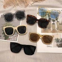 Load image into Gallery viewer, Vintage Sunglasses Women Oversize Square Cat Eye Sun Glasses Big Frame Women Sun Glasses Black Oculos De Sol UV400