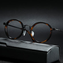 Load image into Gallery viewer, Vintage Titanium Eyeglasses Frame Men Round Myopia Prescription Glasses Women 2023 Optical  Glasses Frame Eyewear