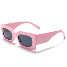 Carica l'immagine nel visualizzatore di Gallery, Vintage Women Square Sun Glasses Eyewear Sunglasses For Men Punk UV400 Retro Tint Shades Trending Female Eyeglasses