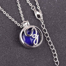 Load image into Gallery viewer, VisionMood 26 Initials Letter 2 In 1 Silver Pendant Choker Mood Necklace Temperature Change Color Feeling Emotional Color Woman