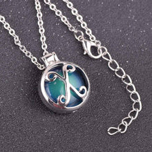 Load image into Gallery viewer, VisionMood 26 Initials Letter 2 In 1 Silver Pendant Choker Mood Necklace Temperature Change Color Feeling Emotional Color Woman