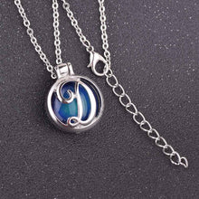 Load image into Gallery viewer, VisionMood 26 Initials Letter 2 In 1 Silver Pendant Choker Mood Necklace Temperature Change Color Feeling Emotional Color Woman