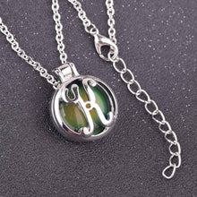 Load image into Gallery viewer, VisionMood 26 Initials Letter 2 In 1 Silver Pendant Choker Mood Necklace Temperature Change Color Feeling Emotional Color Woman