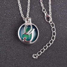 Load image into Gallery viewer, VisionMood 26 Initials Letter 2 In 1 Silver Pendant Choker Mood Necklace Temperature Change Color Feeling Emotional Color Woman