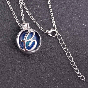 VisionMood 26 Initials Letter 2 In 1 Silver Pendant Choker Mood Necklace Temperature Change Color Feeling Emotional Color Woman
