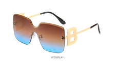 Carica l&#39;immagine nel visualizzatore di Gallery, WERGASUN 2023 Oversized Gradient Sunglasses Women  Brand Rimless Square Metal Female Men Sun Glasses
