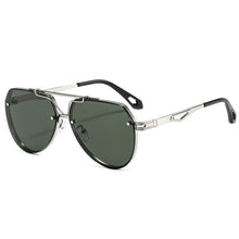 Load image into Gallery viewer, WERGASUN Vintage Round Metal Sunglasses Men Driving Black Retro Mirror Sun Glasses Lady Shade Sunglasses UV400 Oculos De Sol
