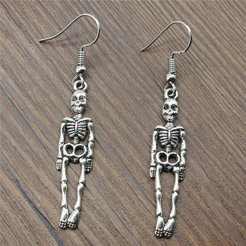 Orecchini pendenti con ciondolo a forma di teschio dal design fatto a mano alla moda, regalo di gioielli con orecchini di moda per le donne 