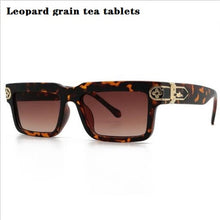 Load image into Gallery viewer, Woman leopard glasses Rectangular wide face color changing mirror Men's and women's outdoor leisure sunshade mirror