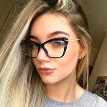 Carica l&#39;immagine nel visualizzatore di Gallery, Women Cat Eye Anti Blue Light Glasses  Trending Cateye Black Frame Blue Light Blocking Computer Female Eyeglasses