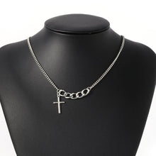 Load image into Gallery viewer, Women Multilayer Choker Horn Long Crescent Moon Pendant Chain Necklace Chain Bohemia Jewelry