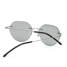 Carica l&#39;immagine nel visualizzatore di Gallery, Women Sunglasses Men Classic Photochromic Polarized UV400 Yellow Lens Driver Night Driving Sports Eyewear For Male 114