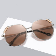 Load image into Gallery viewer, Women Sunglasses Polarized UV400 Gradient Lens  Ladies Vintage Sun Glasses Outdoor Retro Eyewear For Female 2214