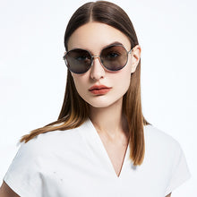 Carica l&#39;immagine nel visualizzatore di Gallery, Women Sunglasses Polarized UV400 Lens Retro  Crystal Ladies Brand Designer Sun Glasses Eyewear For Female S313