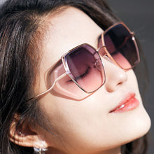 Load image into Gallery viewer, Women Sunglasses Retro UV400 Gradient Lens  Ladies Vintage Classic Sun Glasses Outdoor Eyewear For Female V29517