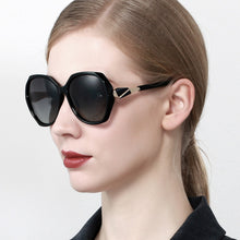 Load image into Gallery viewer, Women Sunglasses VEITHDIA Brand Designer Gradient Polarized UV400  Ladies Sun Glasses Vintage Female Eyewear N3171