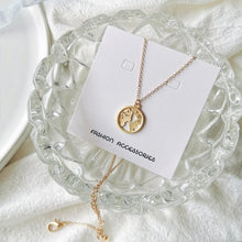 Carica l&#39;immagine nel visualizzatore di Gallery, Collana con mappa del mondo Ciondolo con mappa in oro Girocollo con mappa del mondo Girocollo con stella Crescent Moon Collane per donna Gioielli Boho multistrato 