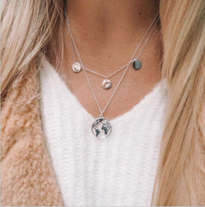 Collana con mappa del mondo Ciondolo con mappa in oro Girocollo con mappa del mondo Girocollo con stella Crescent Moon Collane per donna Gioielli Boho multistrato 