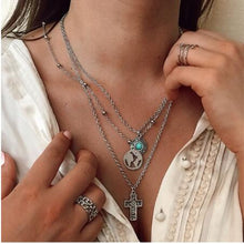 Carica l&#39;immagine nel visualizzatore di Gallery, Collana con mappa del mondo Ciondolo con mappa in oro Girocollo con mappa del mondo Girocollo con stella Crescent Moon Collane per donna Gioielli Boho multistrato 