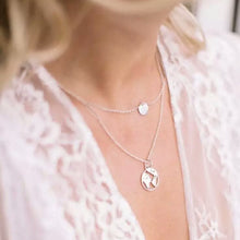 Carica l&#39;immagine nel visualizzatore di Gallery, Collana con mappa del mondo Ciondolo con mappa in oro Girocollo con mappa del mondo Girocollo con stella Crescent Moon Collane per donna Gioielli Boho multistrato 