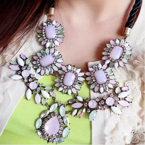 X260 Fashion brand Crystal Flower Chain Choker resin necklaces & pendants Exaggerate luxury Chunky Statement Jewelry For Women