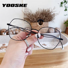 Load image into Gallery viewer, Anti-blue Light Glasses Frame Women Irregular Eyeglasses Unique Pearl Bent-leg Spectacle Frame Fashion Myopia Frames