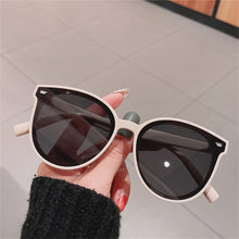 Load image into Gallery viewer, YOOSKE Brand Vintage Sunglasses Women Men Retro Round Sun Glasses Lady ins Popular Travel Shades Eyewear UV400