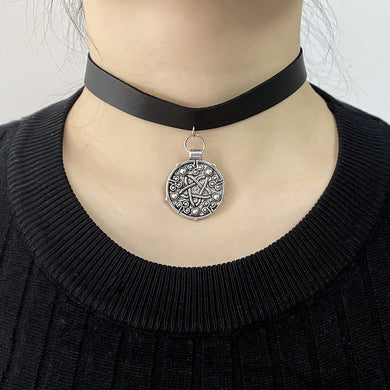 Yennefer Black Leather Choker Wild Hunt Game Cosplay Medallion Pendant For Women Hip-hop Charm Necklace Clavicle Cool Jewelry